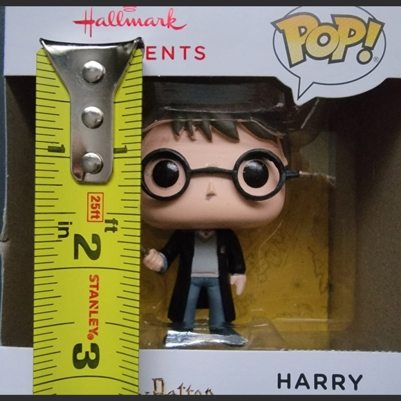 BNWT Hallmark Harry Potter Funko Pop Christmas Tree Ornament - Picture 3 of 4